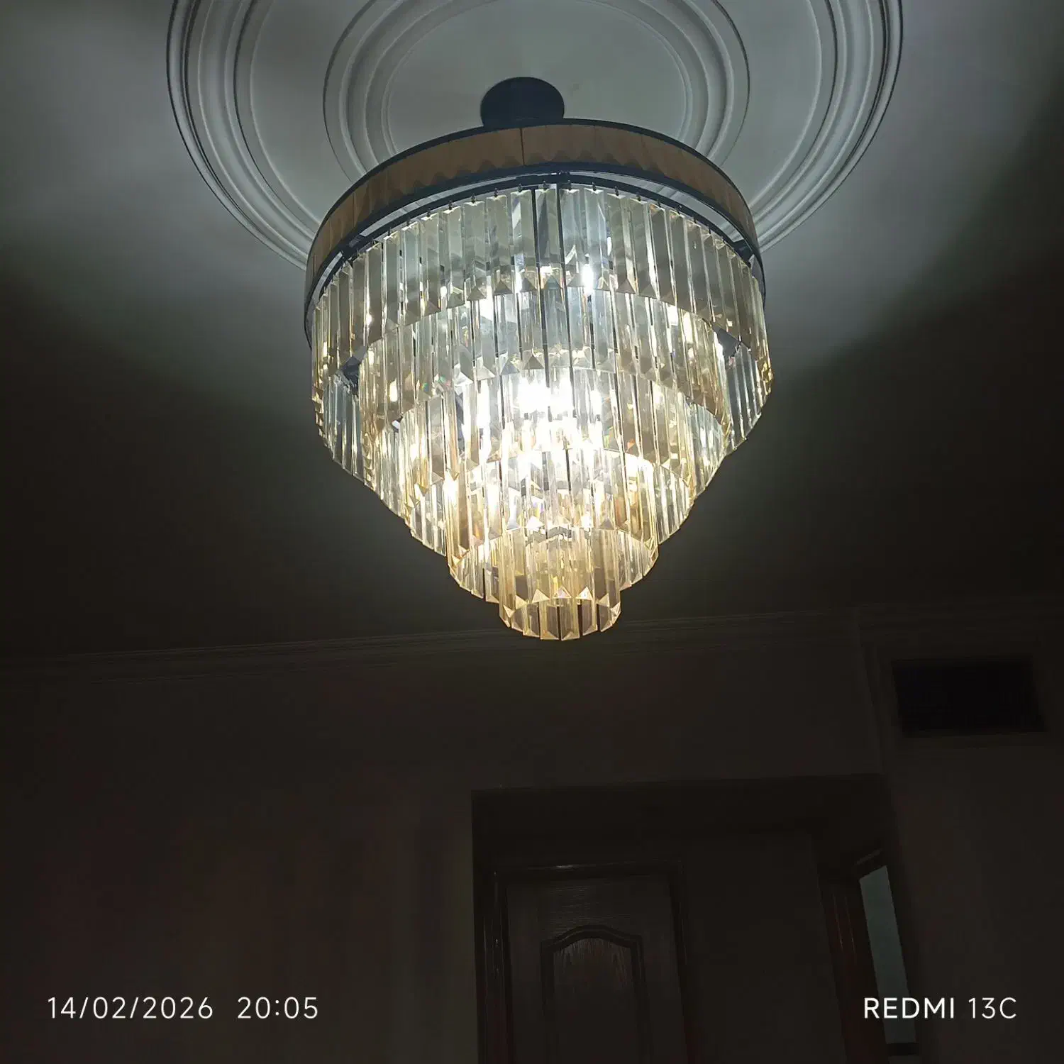 لوستر|لوستر و چراغ آویز|باغستان, |دیوار