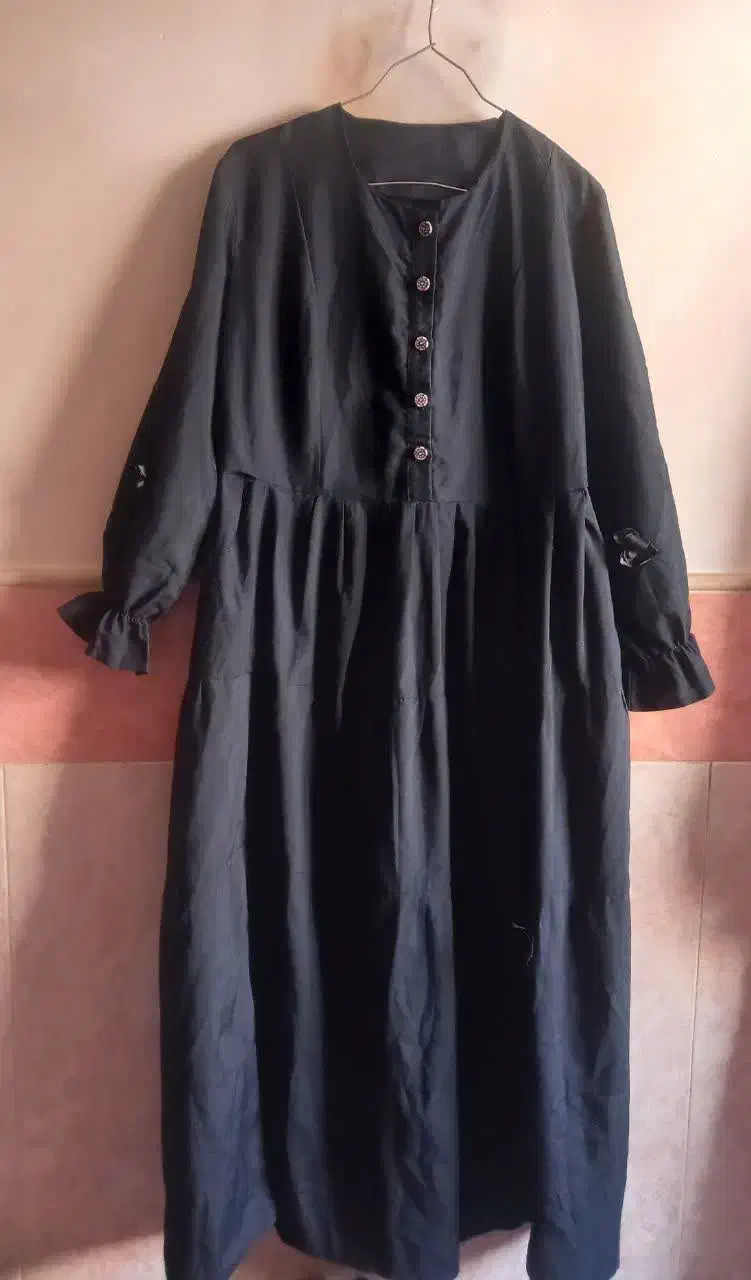 پیراهن بلندمشکی|لباس|قم, نیروگاه|دیوار