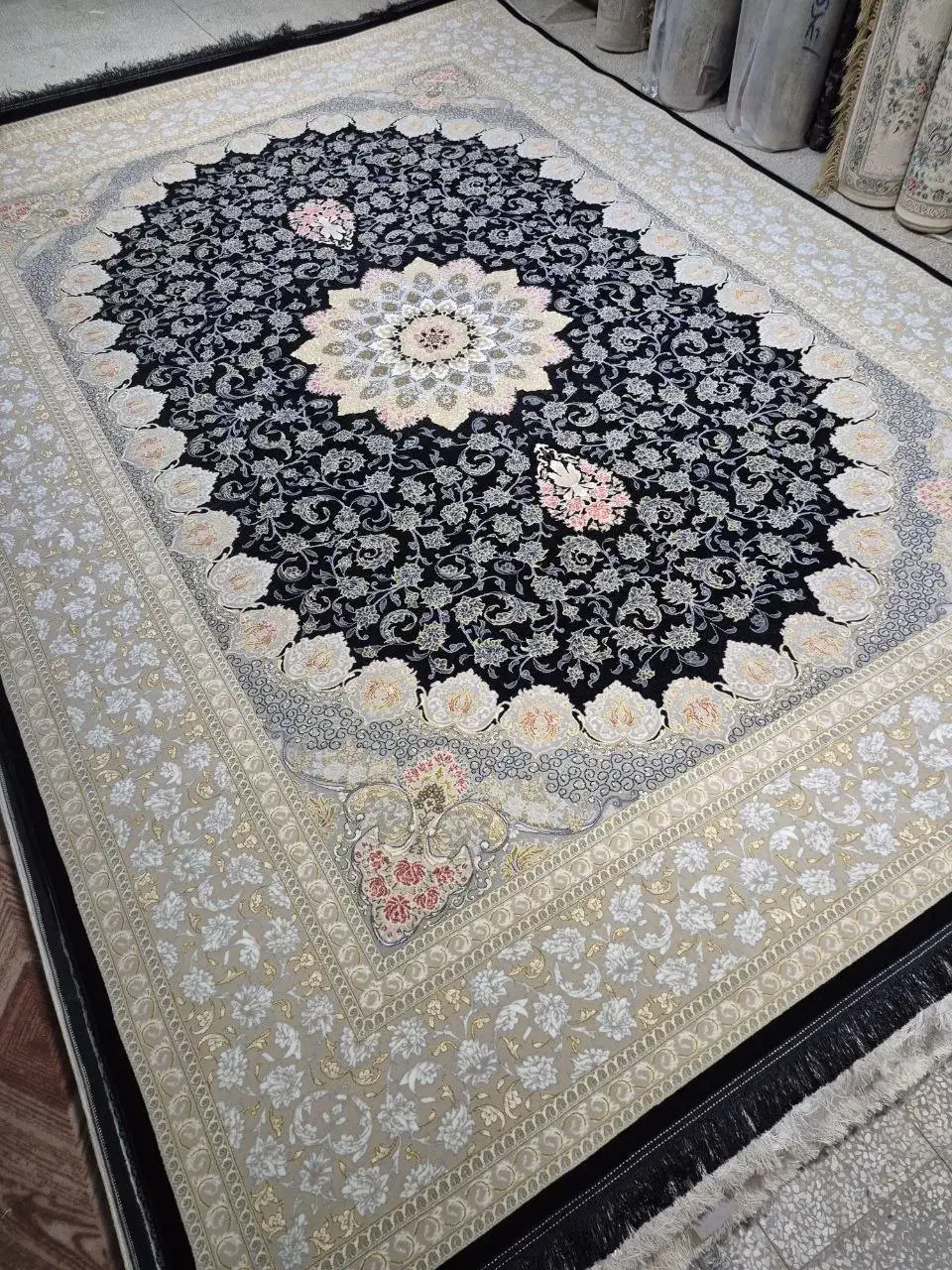 فرش تخفیفی|فرش|کاشان, شهرک صنعتی راوند|دیوار