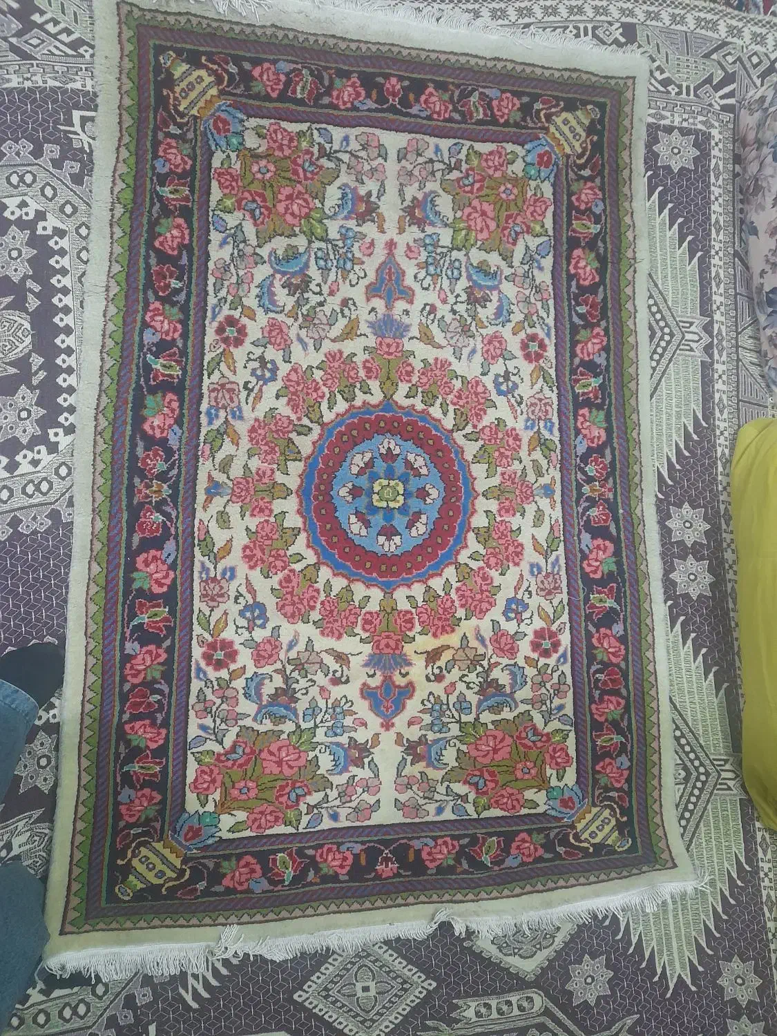 فرش زرین بافت بیجار|فرش|همدان, |دیوار