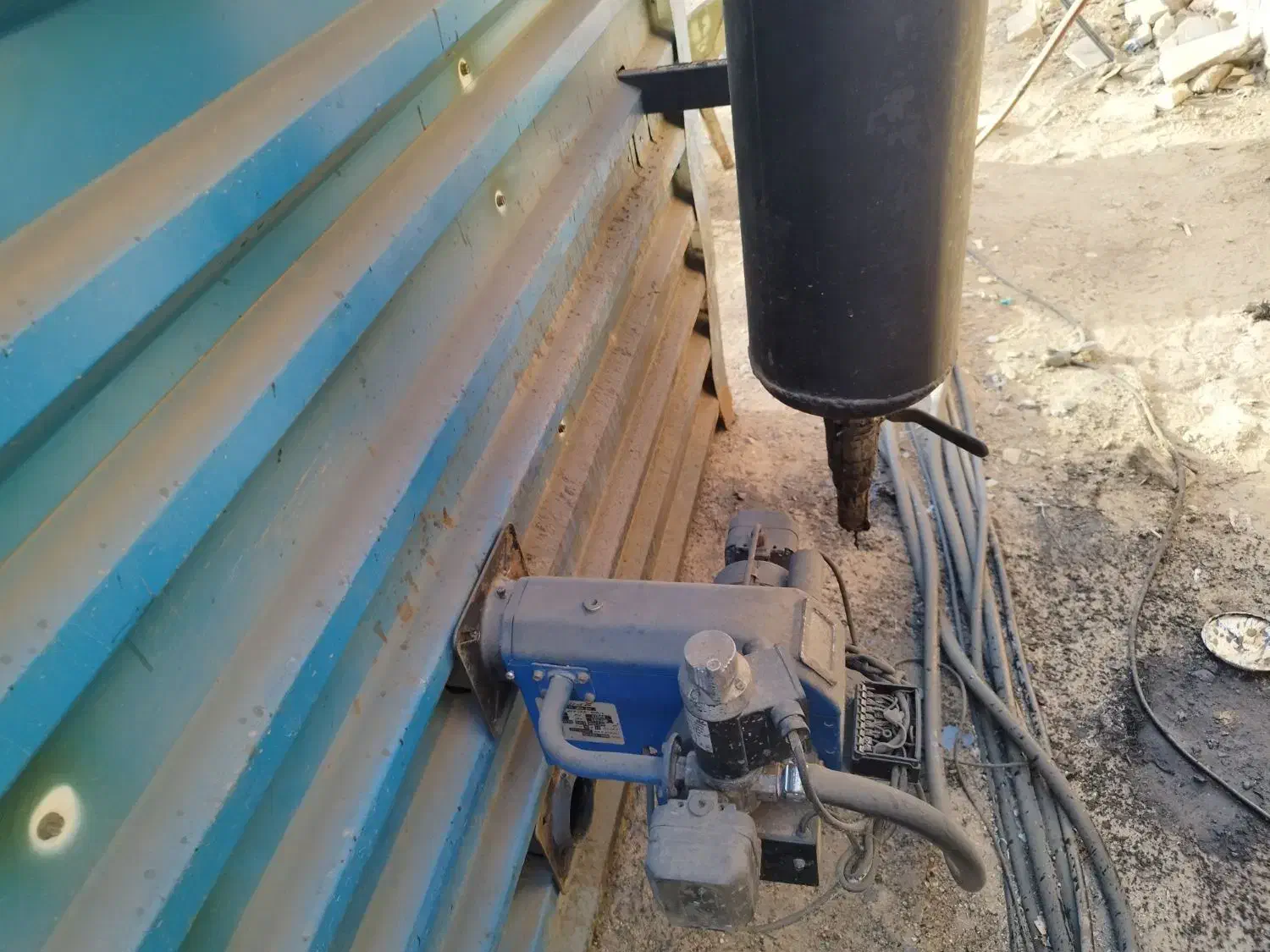 کوره ۴ تن زغال|ماشینآلات صنعتی|زارچ, |دیوار