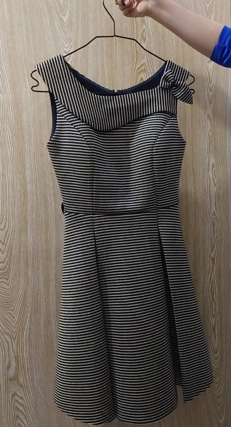 مجلسی دخترانه عروسکی|لباس|گلپایگان, |دیوار