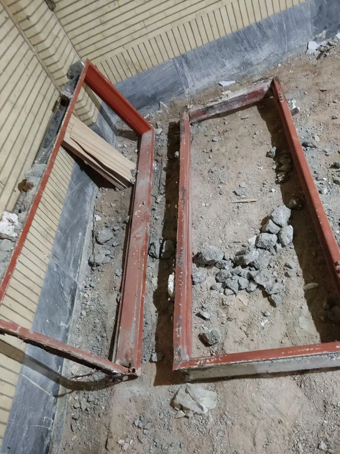 درب چوبی حمام و دسشویی همراه با چارچوب|مصالح و تجهیزات ساختمان|زاهدان, |دیوار