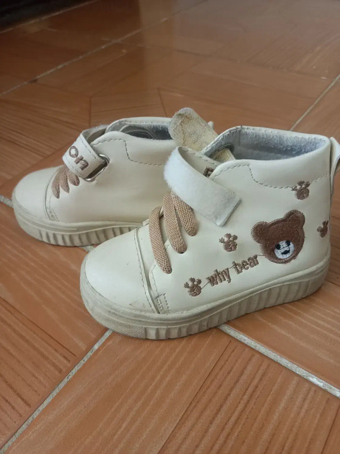 کفش اسپرت|کفش و لباس بچه|شاهین‌شهر, شهرک گلدیس|دیوار