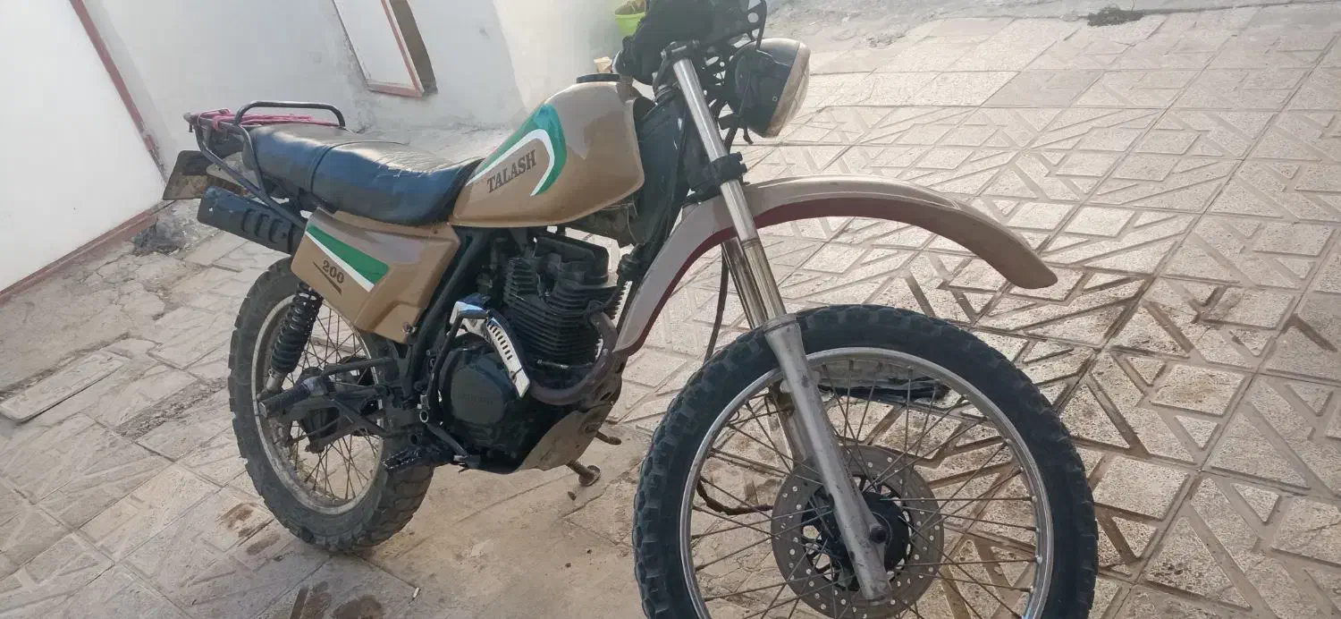 تریل XL|موتورسیکلت|زاوه, |دیوار