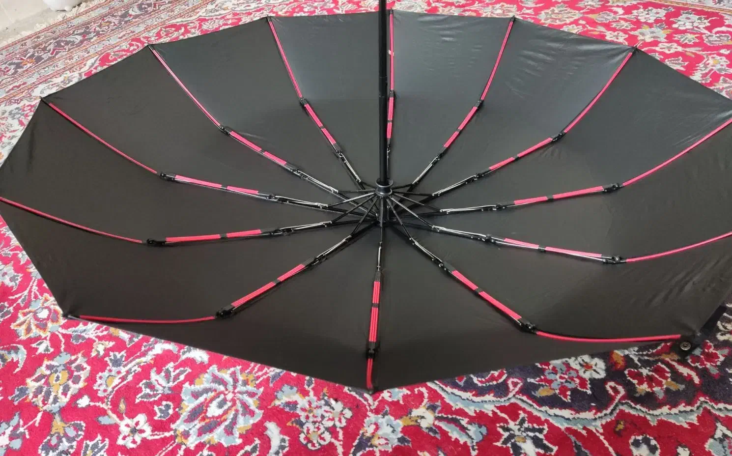 چتر|کوهنوردی و کمپینگ|شیراز, مبعث|دیوار