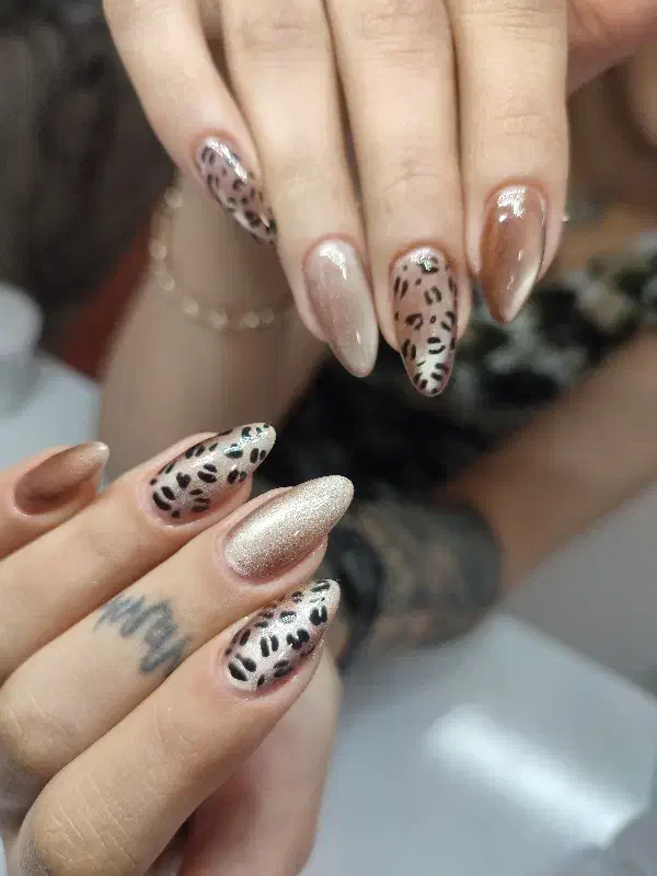 تخفیف ویژه کلیه خدمات ناخن ب مدت محدود|خدمات آرایشگری و زیبایی|صدرا-فارس, فاز ۱|دیوار