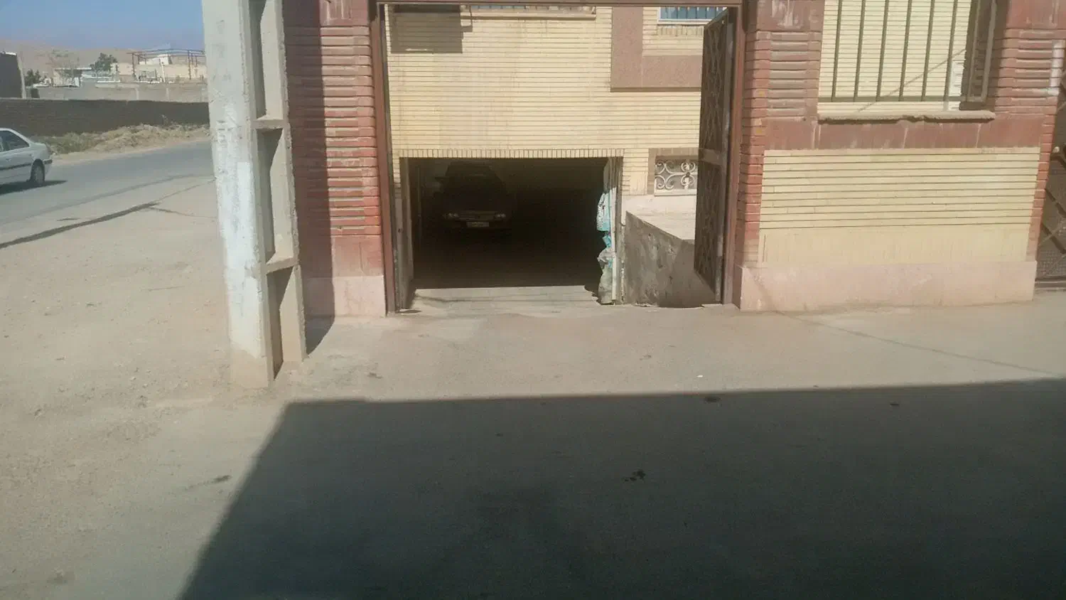 آپارتمان ۸۵متری گلبرگ ۶واحدی خاتم و موارد دیگه|فروش آپارتمان|شاهرود, |دیوار