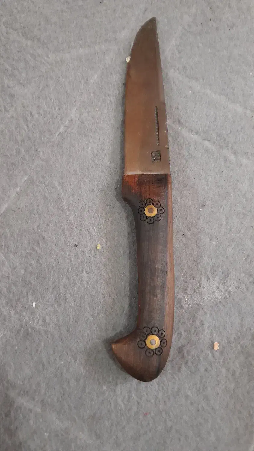 چاقو|کلکسیون اشیاء عتیقه|قم, وادی السلام|دیوار