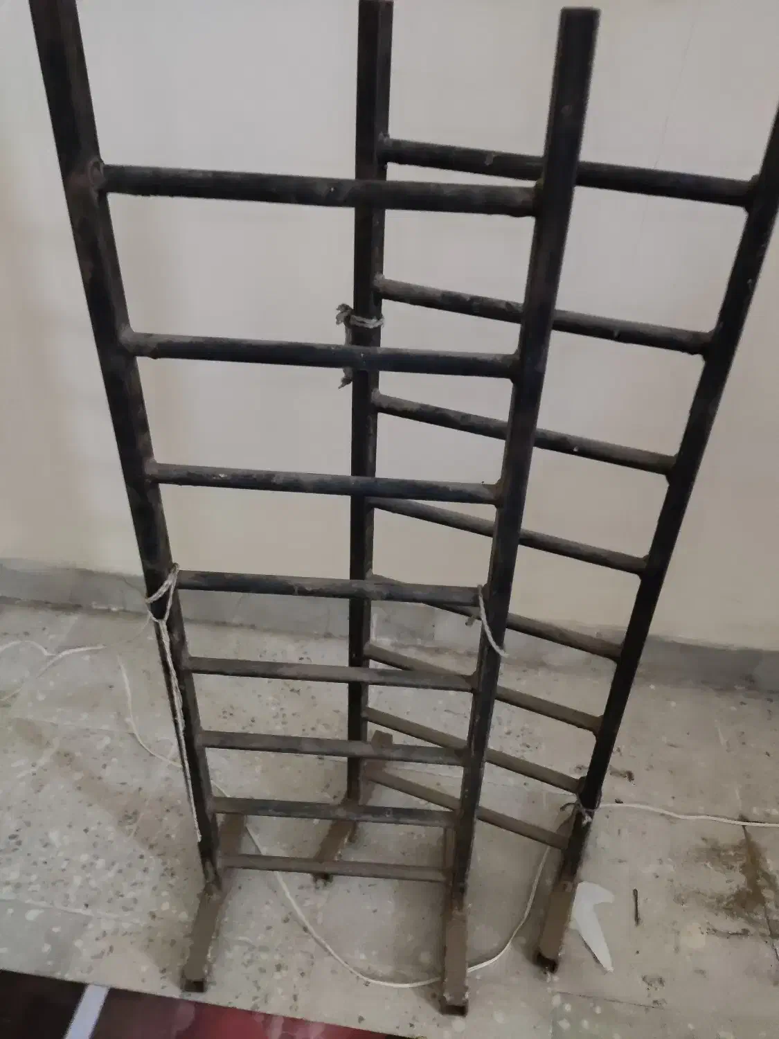 دستگاه قالی|ابزارآلات|کاشان, کوچه باسکول|دیوار