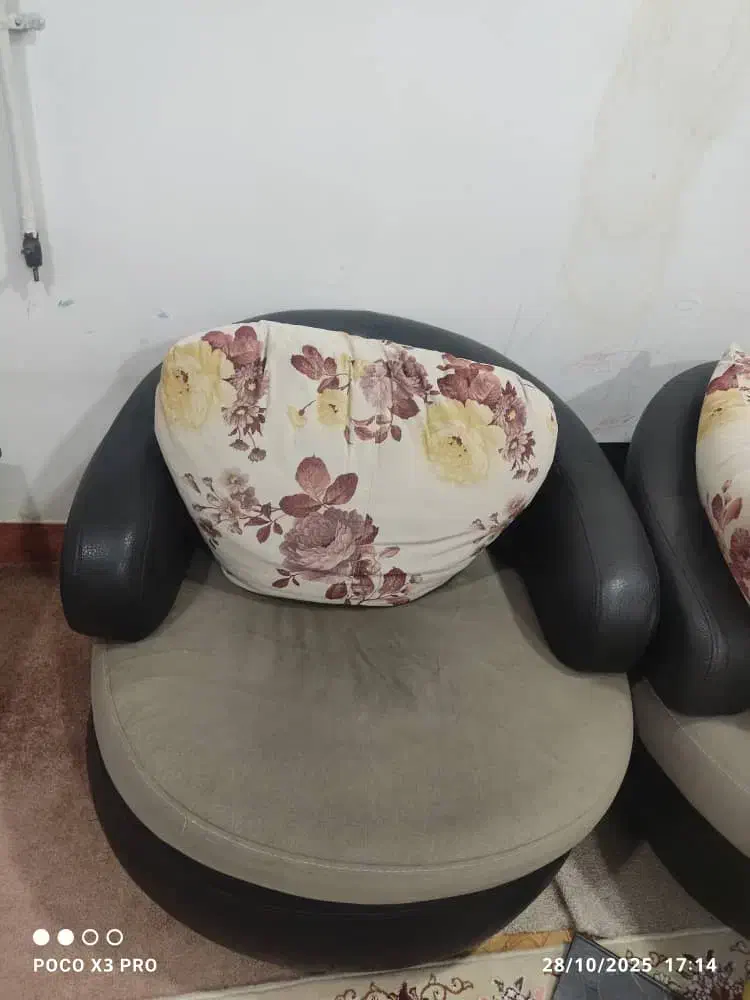 فروش مبل دست دوم تمیز|مبلمان خانگی و میز عسلی|دوگنبدان, |دیوار