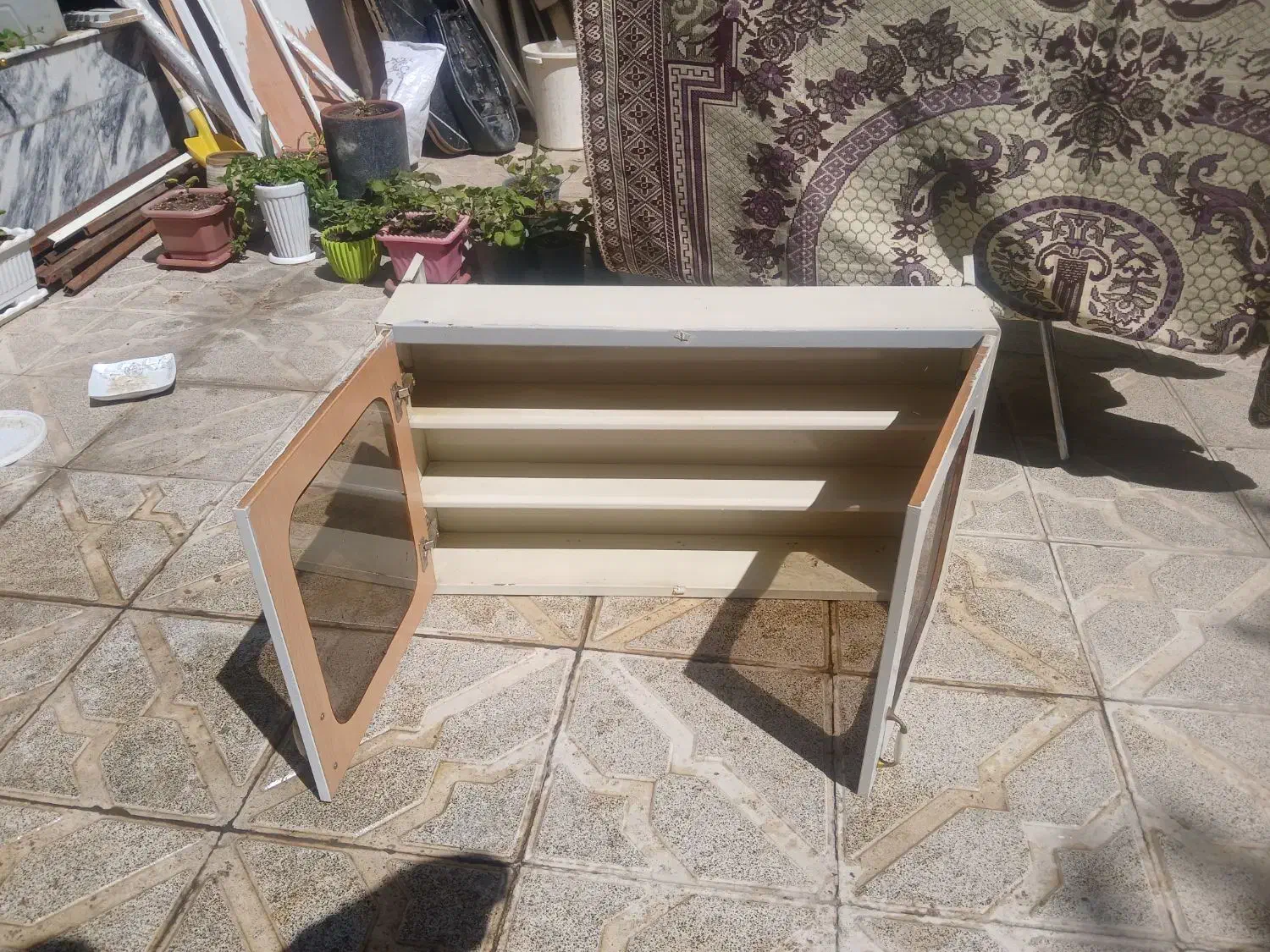 هود|هود|مشهد, رسالت|دیوار