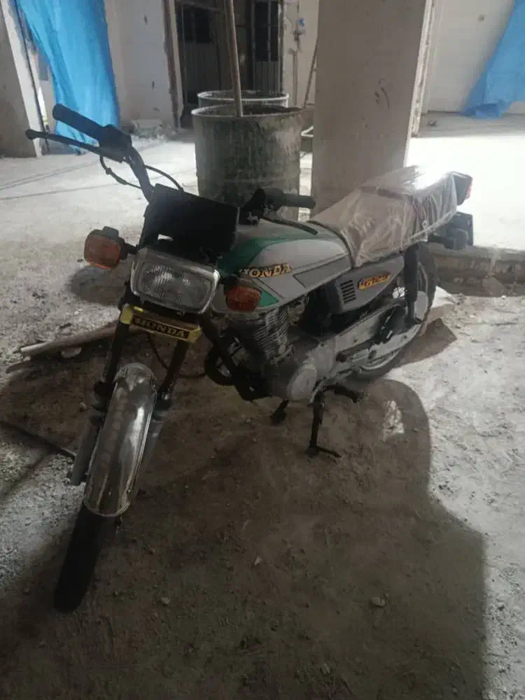 هوندا ۱۲۵ مزایده|موتورسیکلت|ساری, |دیوار