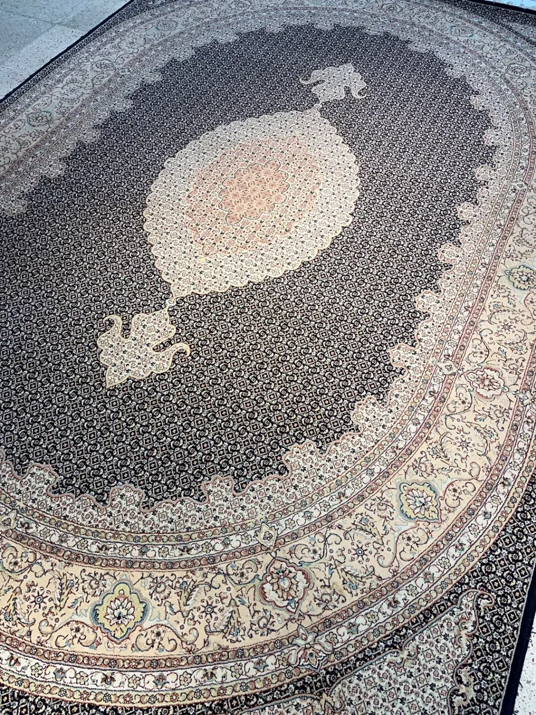 طرح ماهی سرمه ای در حد اک|فرش|اراک, |دیوار