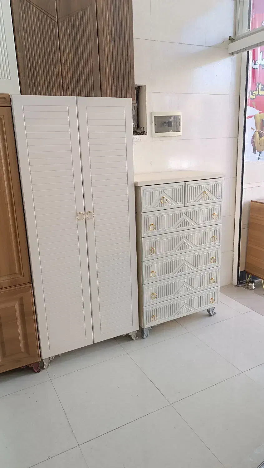 فروش ویژه انواع کمد دراور جاکفشی میز تلویزیون|جاکفشی، کمد، دراور|یزد, |دیوار