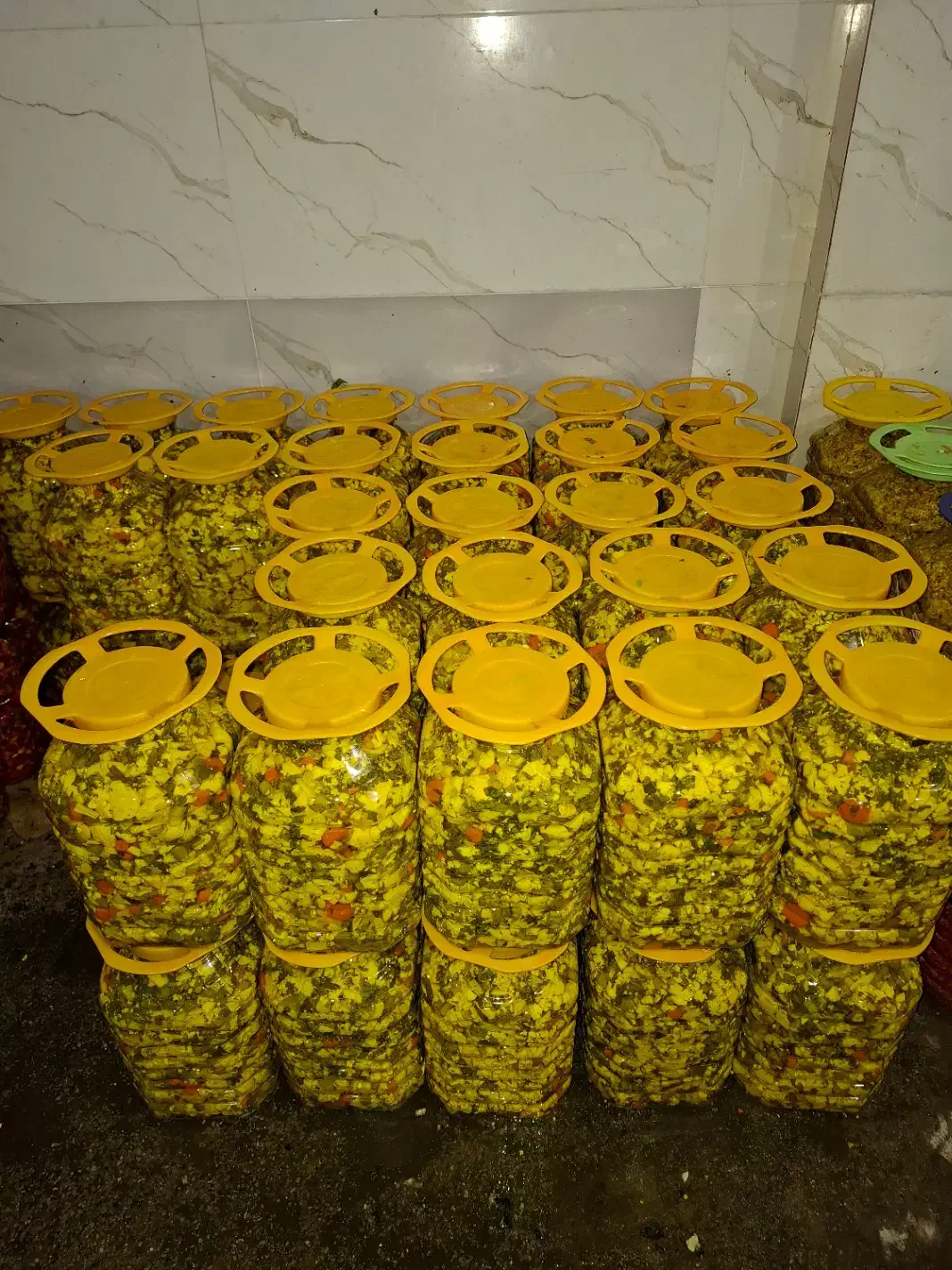 حاجی ترشی|خوردنی و آشامیدنی|رباط‌کریم, شهرک صنعتی نصیرآباد|دیوار