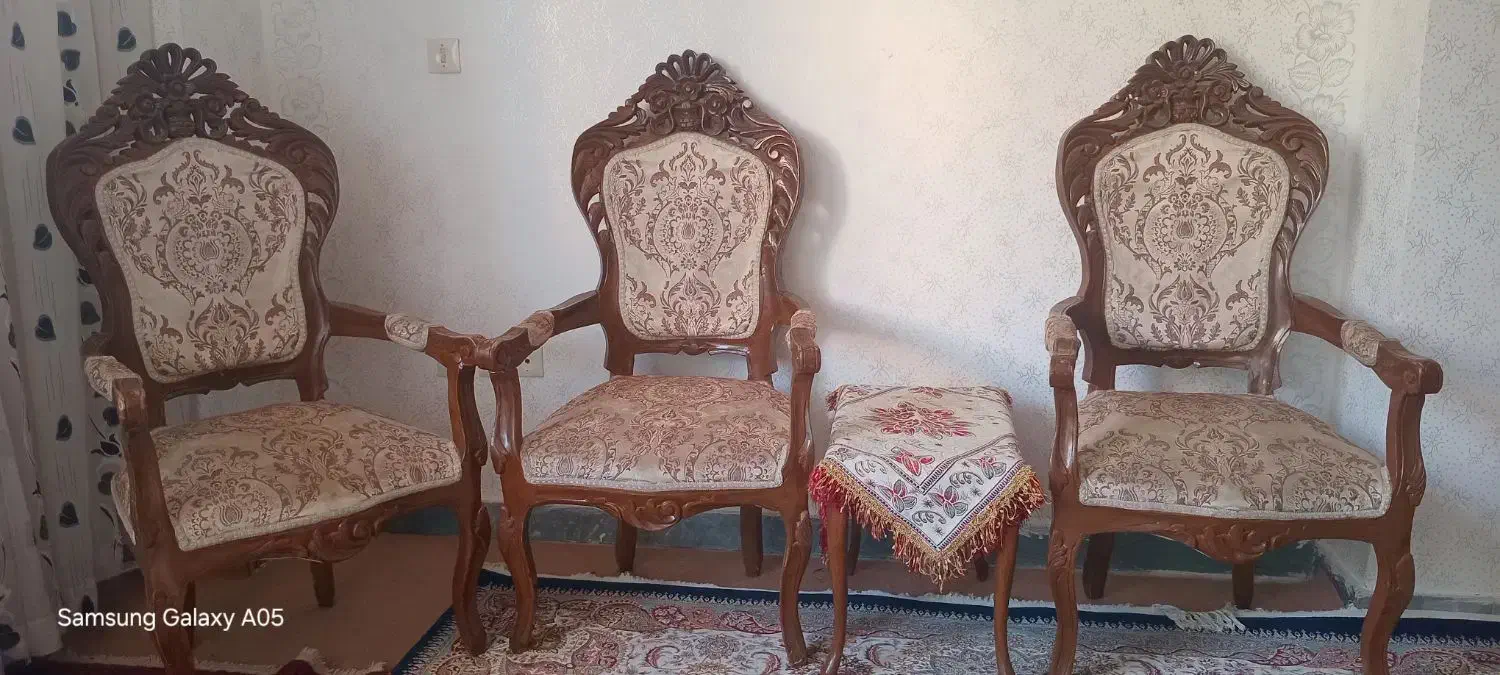 مبل صدامی درحدنو سالم سالم|مبلمان خانگی و میز عسلی|سهند, |دیوار