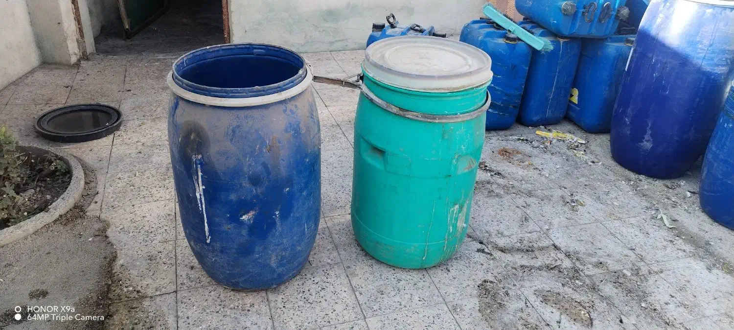 بشکه یا دبه 160 و 120|مصالح و تجهیزات ساختمان|شیراز, محراب|دیوار