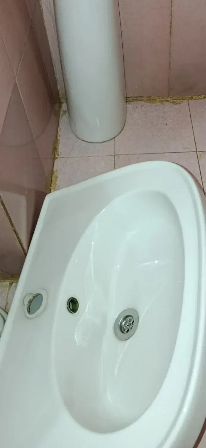 روشویی درحمام وتوالت|لوازم سرویس بهداشتی|گرمدره, |دیوار