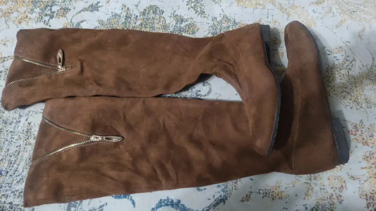 کفش (بوت بلند)|کیف، کفش، کمربند|خرمآباد, |دیوار