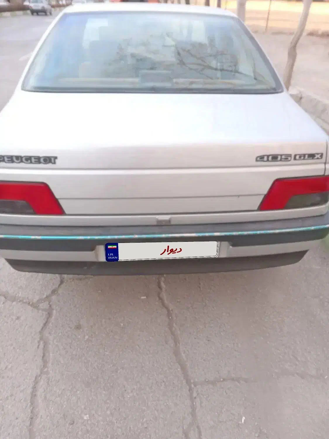 وسیله نقلیه پژو ۴۰۵|خودرو سواری و وانت|شهرضا, |دیوار