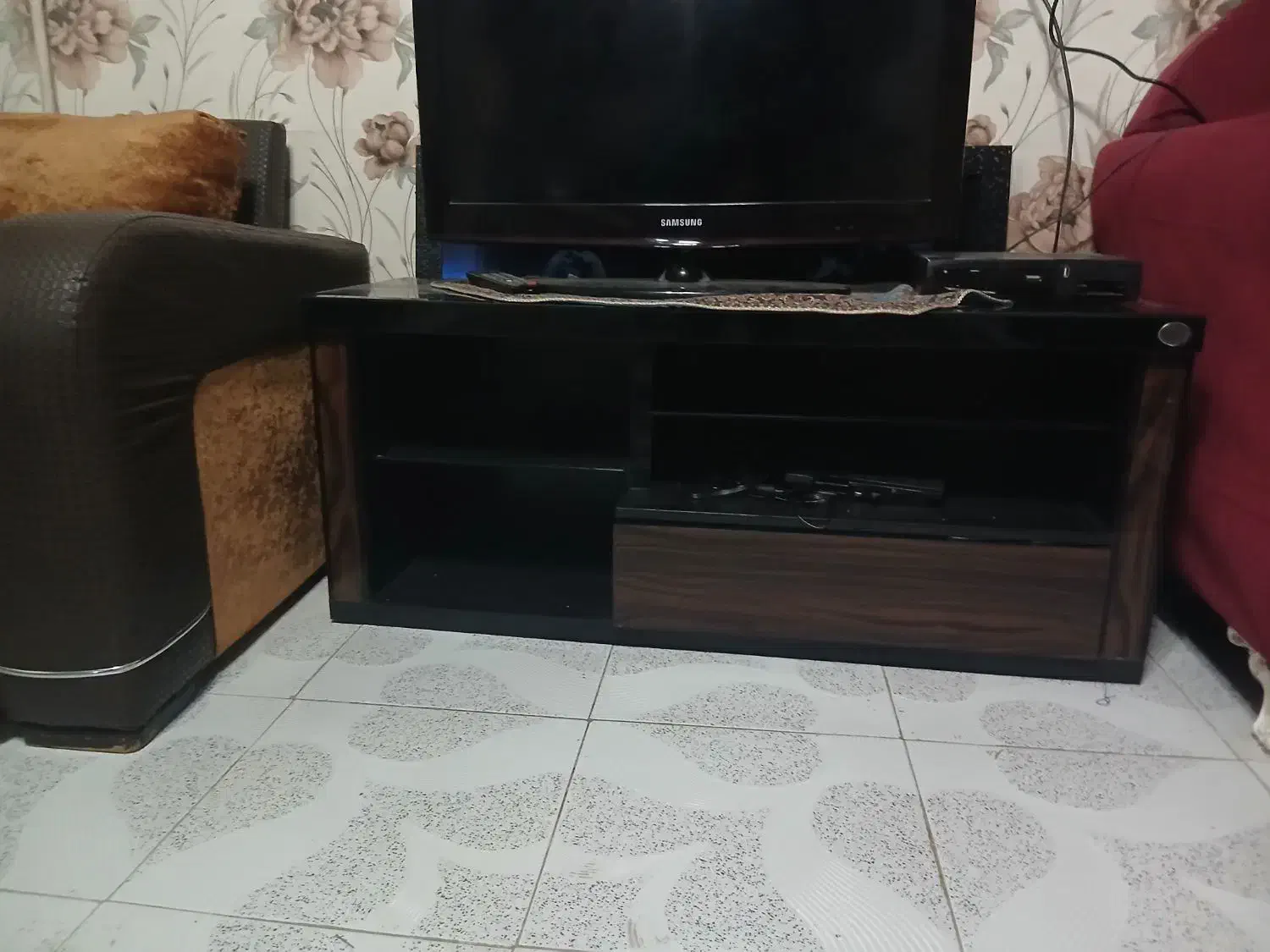 میز ال سی دی|میز تلویزیون|رشت, پاره بیجار|دیوار