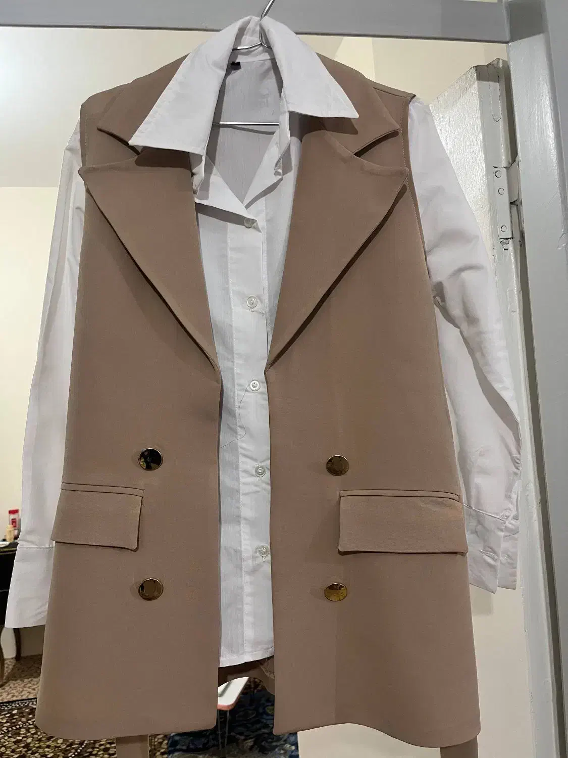 مانتو|لباس|شاهین دژ, |دیوار