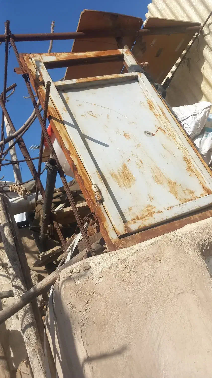 درب اهنی ۱۰۰در۶۰|مصالح و تجهیزات ساختمان|مشهد, کوی دروی|دیوار