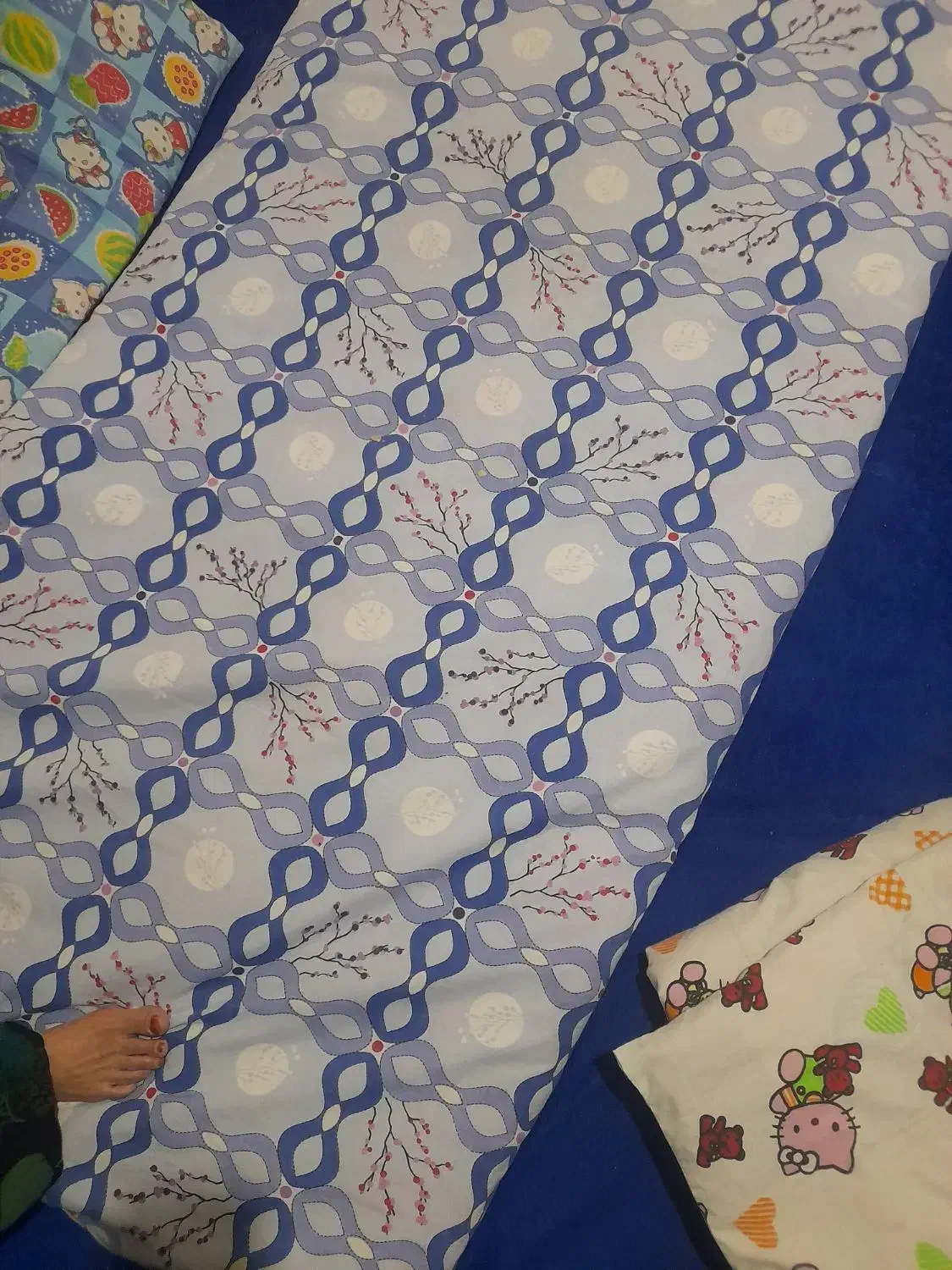 تشک|رختخواب، بالش، پتو|فولادشهر, مسکن مهر فولادشهر|دیوار