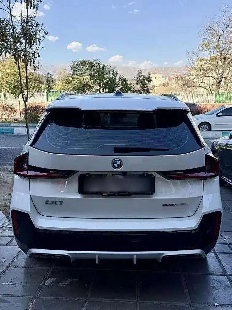 BMW ix1 kit M 2025|خودرو سواری و وانت|تهران, نارمک|دیوار