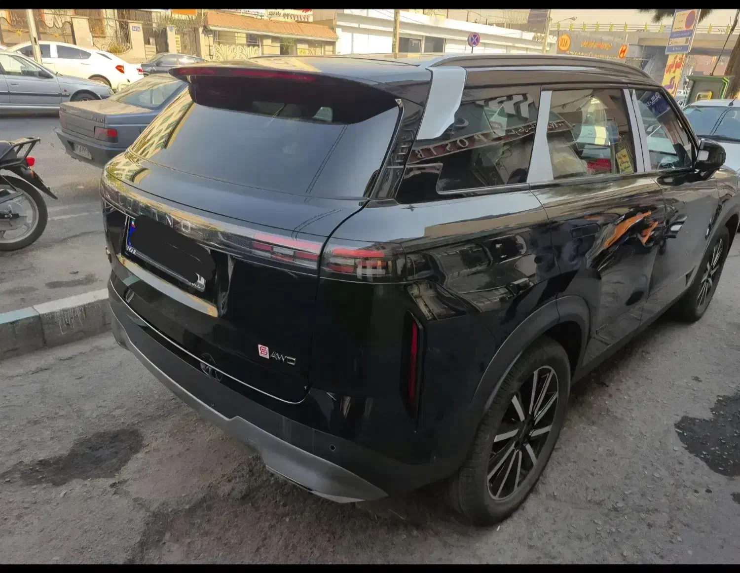 لوکانوL7 صفر خشک مدل ۱۴۰۴ خانم شجاعی|خودرو سواری و وانت|تهران, ستارخان|دیوار