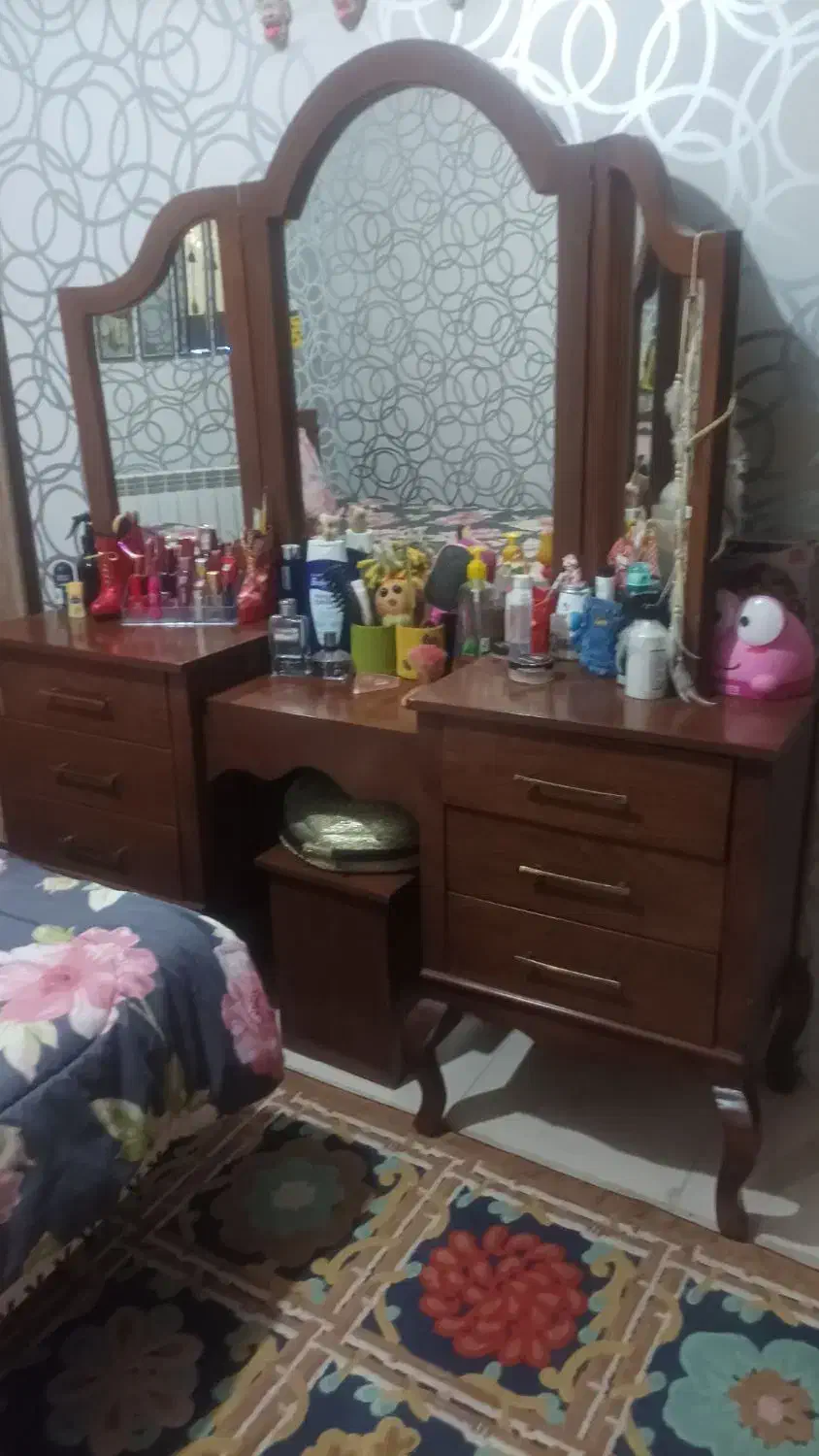 سرویس خواب چوب|تخت و سرویس خواب|گلبهار, شهر جدید گلبهار|دیوار