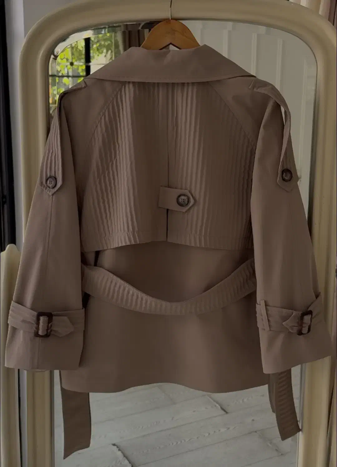 بارونی|لباس|شیراز, حومه شیراز|دیوار