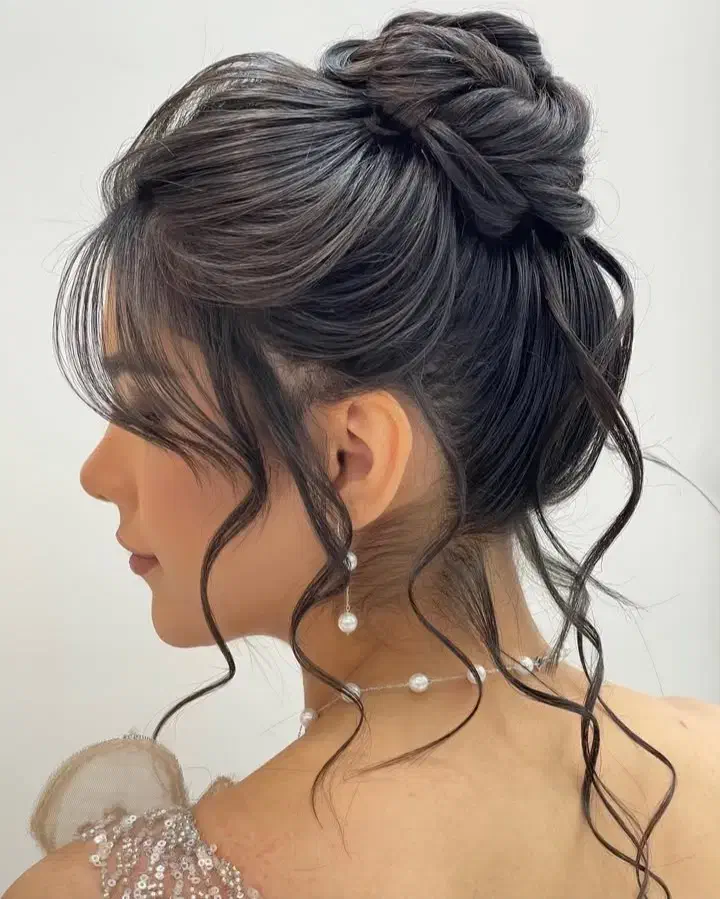 جشنواره یلدایی میکاپ و شینیون حرفه ای با قیمت ویژه|خدمات آرایشگری و زیبایی|زنجان, |دیوار