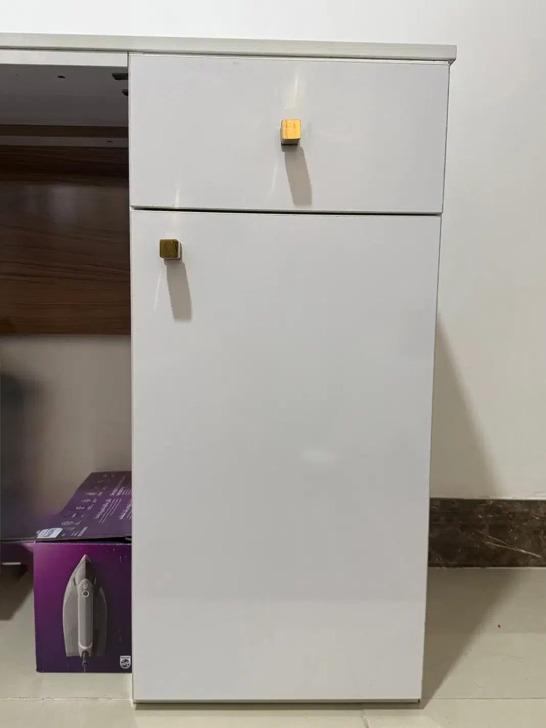 میز تحریر یا خیاطی|میز تحریر و کامپیوتر|لنگرود, |دیوار