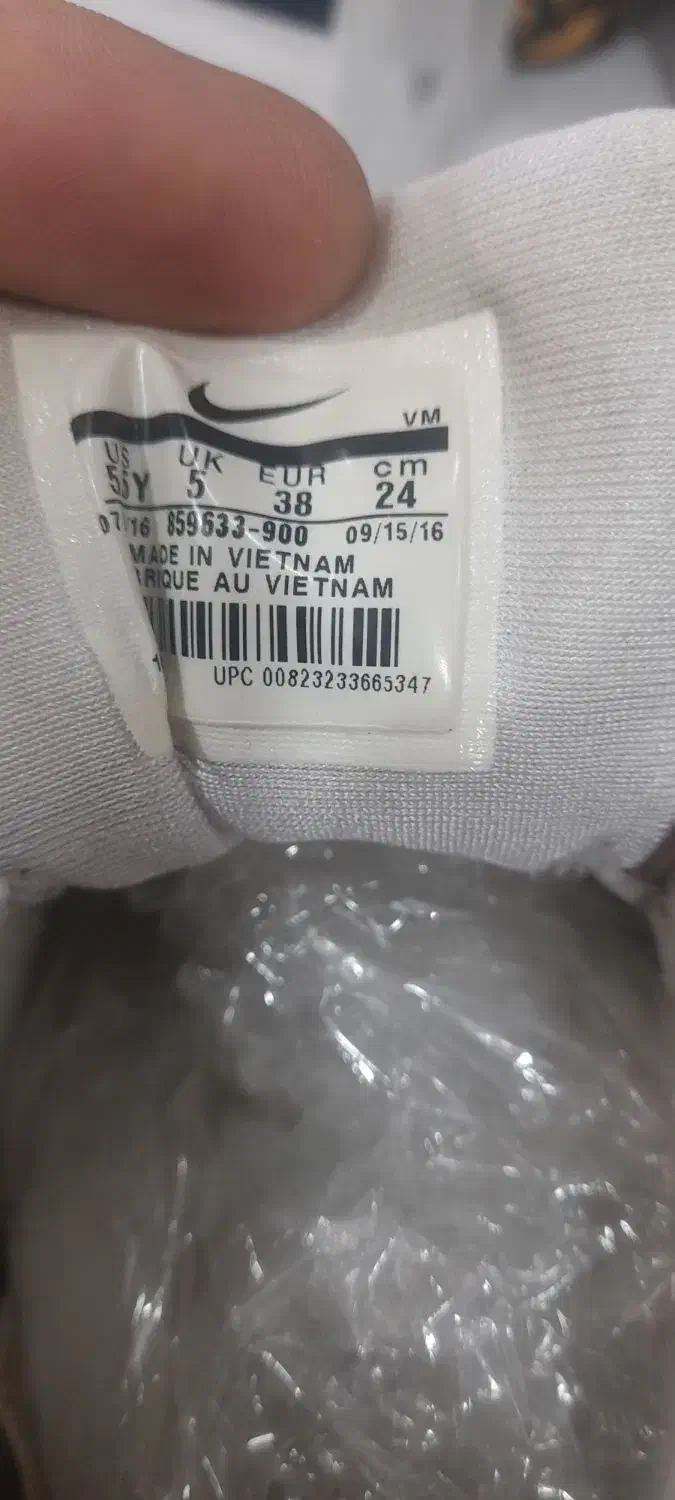 تعدادی کفش خارجی اصل درحدصفره بدون زدگی ارسال|کیف، کفش، کمربند|شاهین دژ, |دیوار