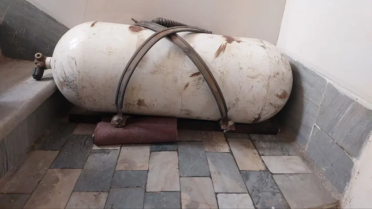 مخزن پژویی|قطعات یدکی و لوازم جانبی|قم, شهرک مهدیه (مدرس)|دیوار