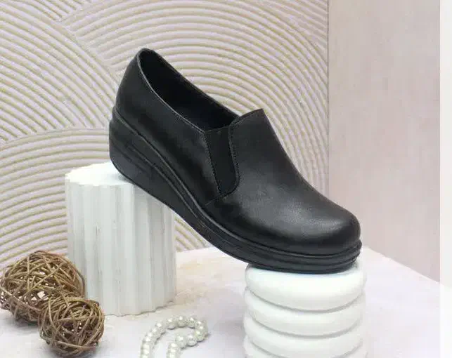 کفش زنانه با کیفیت لوکس|کیف، کفش، کمربند|کرمان, |دیوار