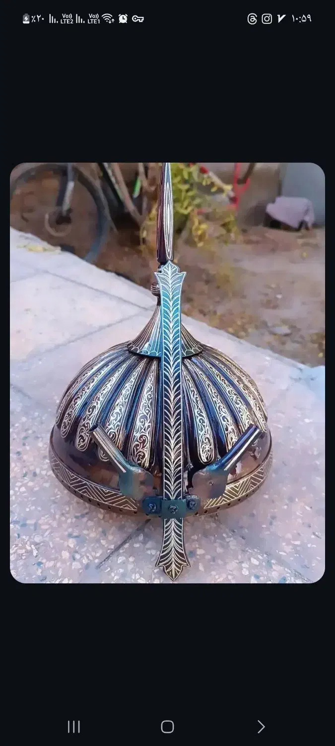 علم علامت کلاه خود تمام کار دست تقره کوب|کلکسیون اشیاء عتیقه|تهران, بیسیم|دیوار