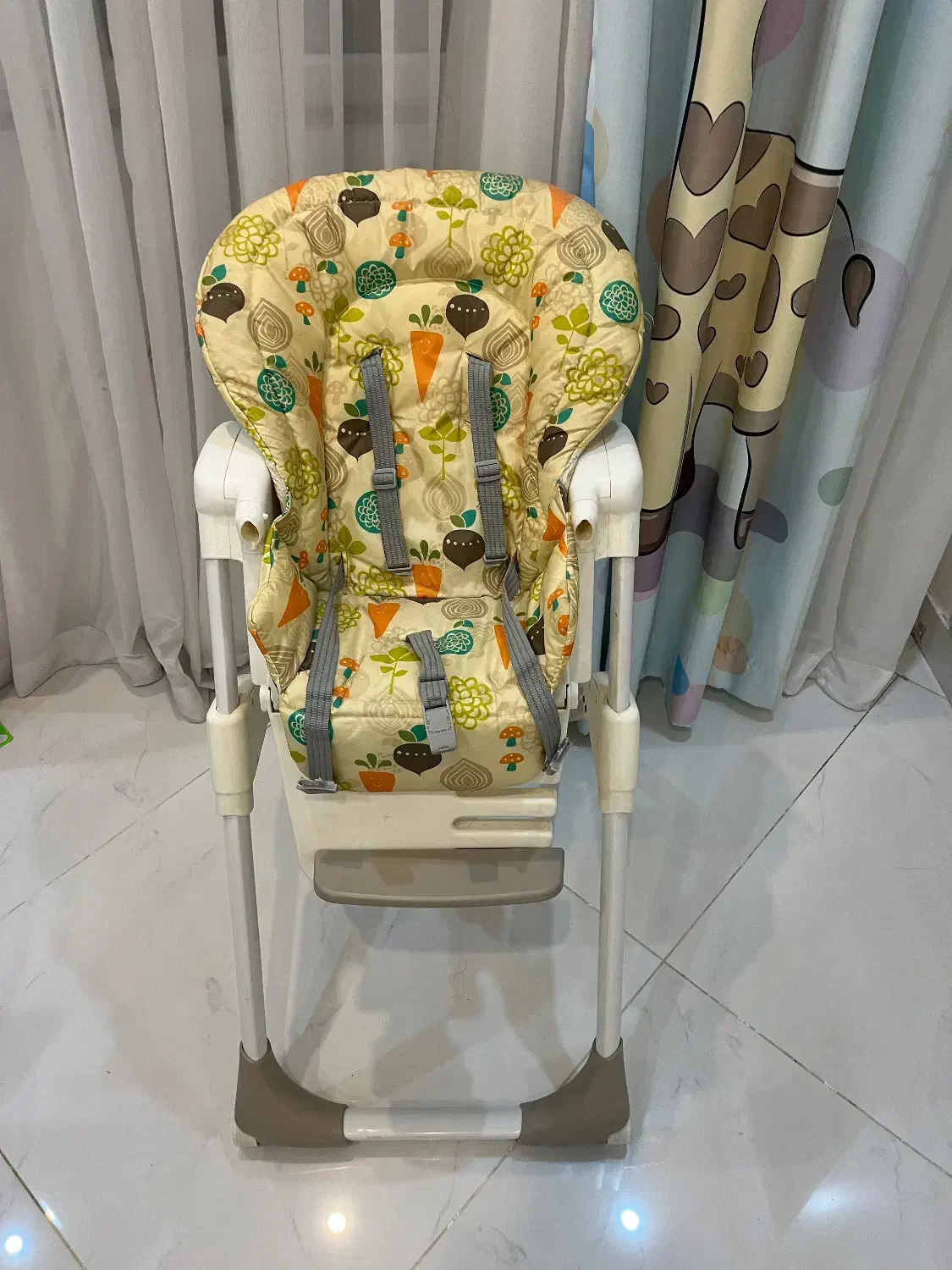 صندلی غذاخوری کودک|تخت و صندلی بچه|گرگان, |دیوار