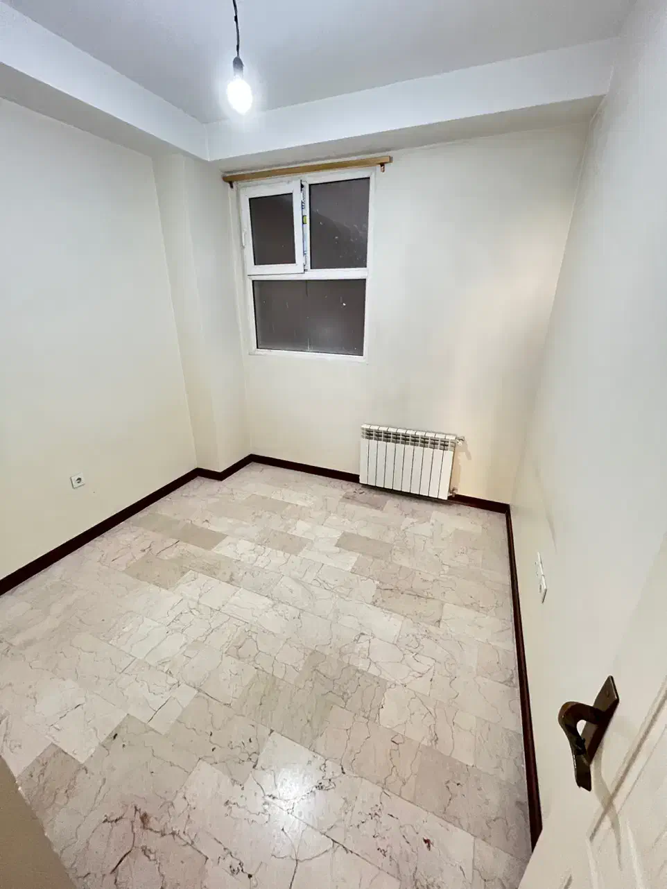 ۱۳۰ متر ۳ خواب ۶ ساله / پونک فکوری