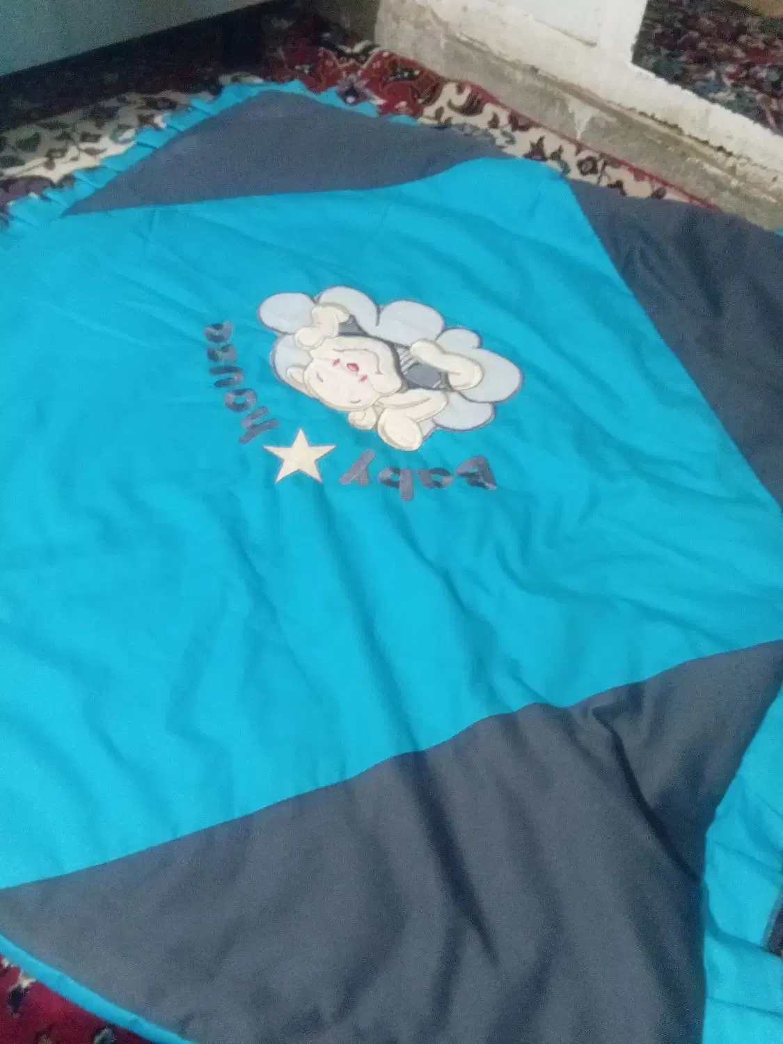 لباس بچگانه|کفش و لباس بچه|شیروان (خراسان), |دیوار