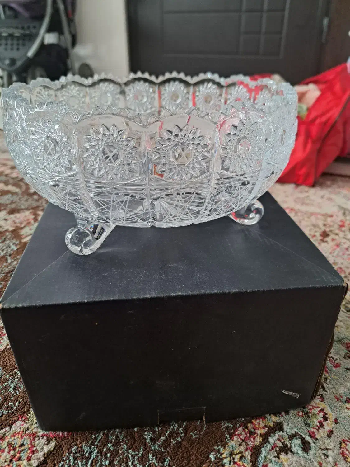 کاسه سه پایه بزرگ آجیل خوری مارک بوهمیا آکبند|ظروف سرو و پذیرایی|بوئین زهرا, |دیوار