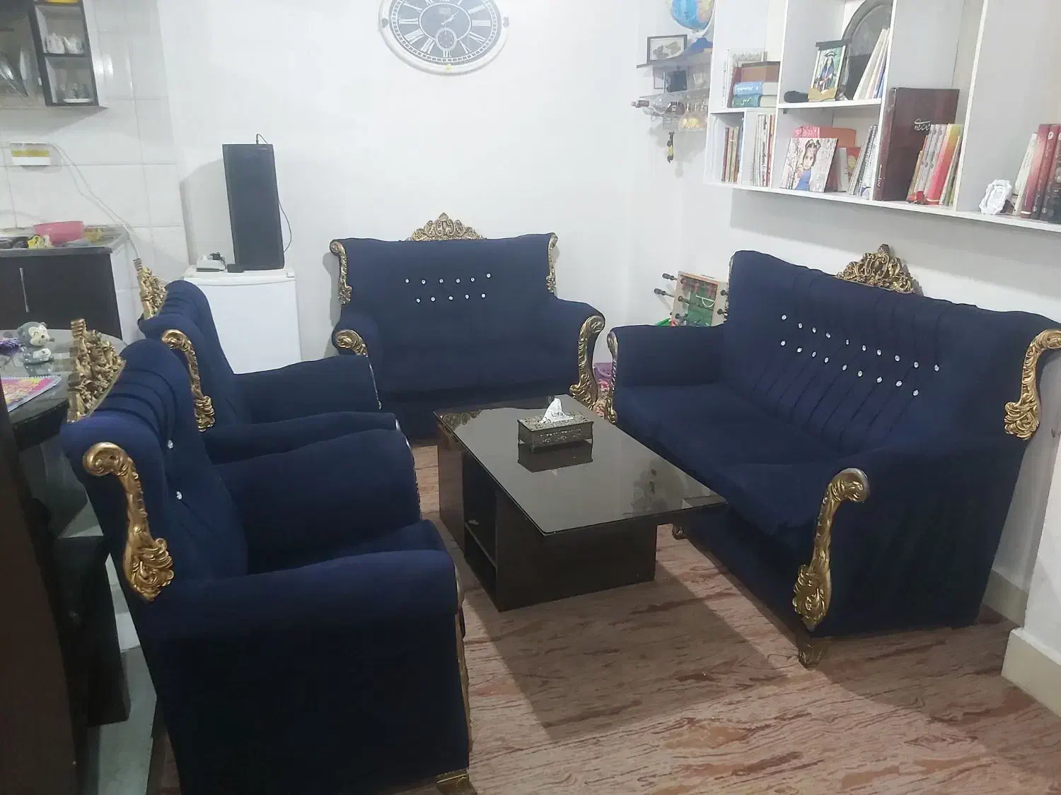 مبل ۷نفره سلطنتی تمیز بدون کوچکترین فرو رفتگی|مبلمان خانگی و میز عسلی|مسجد سلیمان, |دیوار