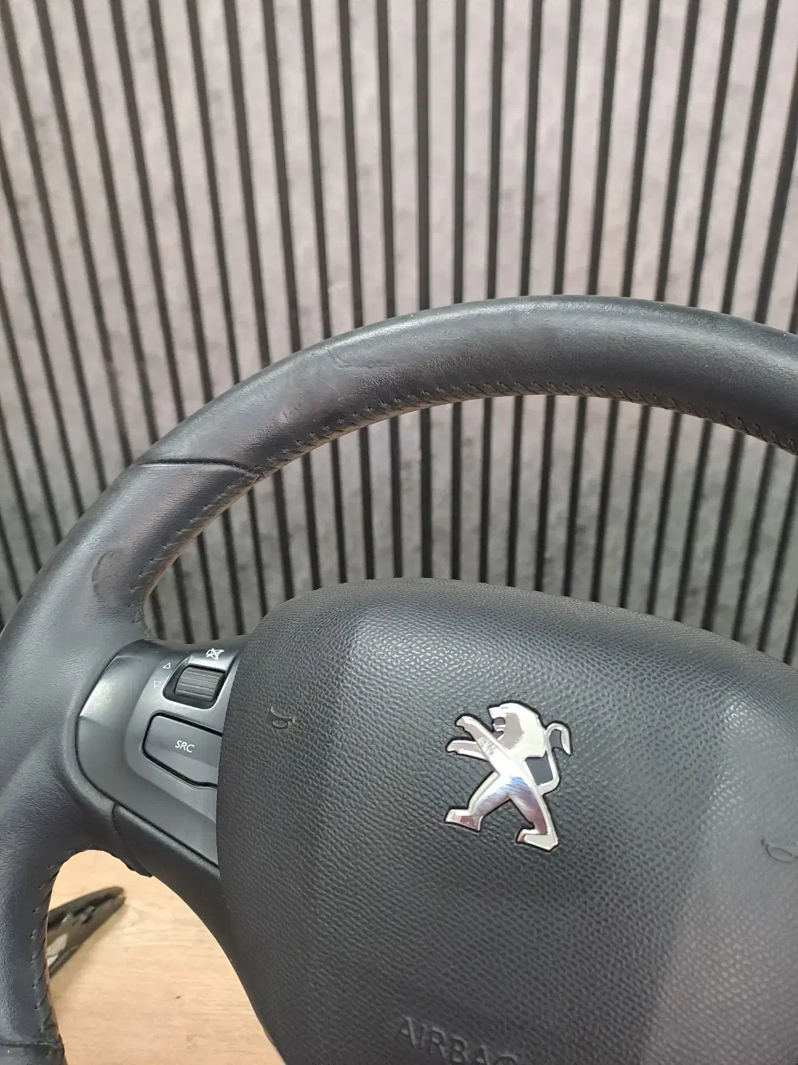 فرمان پژو 2008 Autolive|قطعات یدکی و لوازم جانبی|کرمان, |دیوار