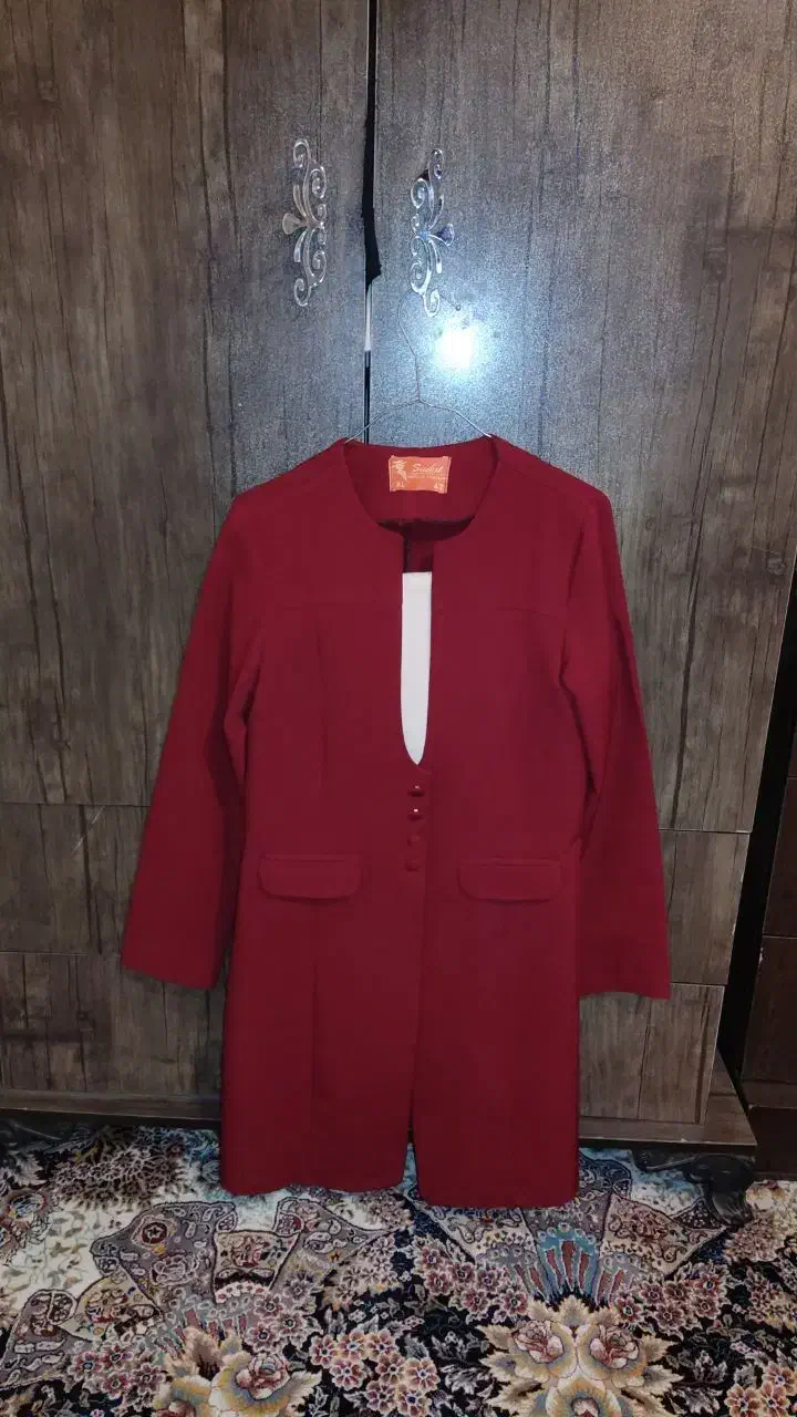 فروشی|لباس|فولادشهر, B8|دیوار