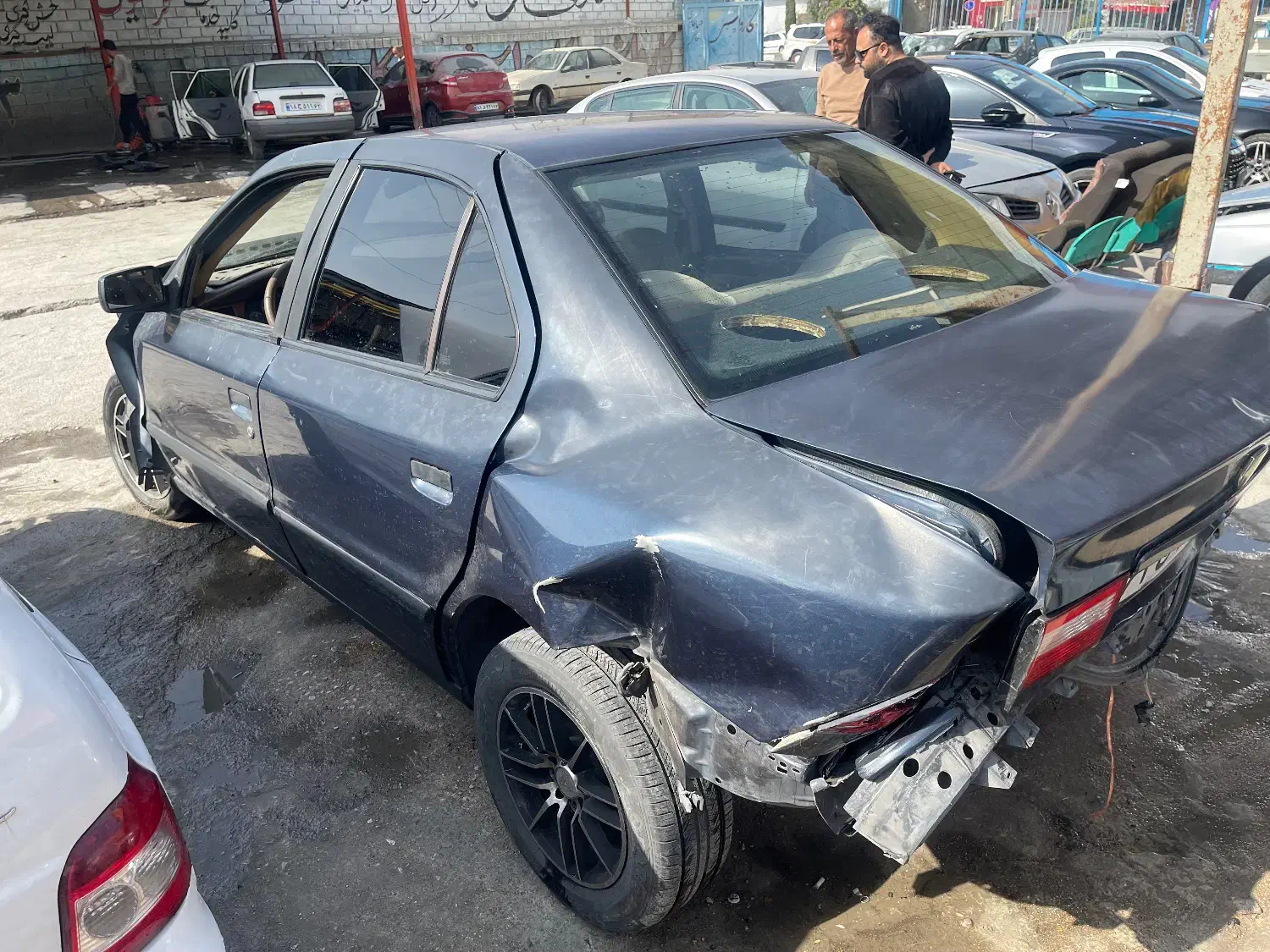 سمند LXمدل ۱۳۹۳ تصادفی|خودرو سواری و وانت|شیراز, محمدیه|دیوار