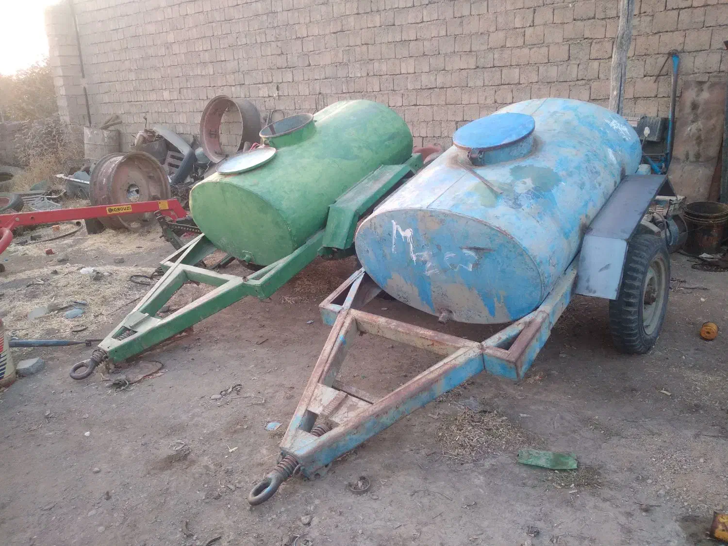 تانکر ۱۰۰۰ لیتری ارتشی|ماشینآلات صنعتی|مهاباد (آذربایجان غربی), |دیوار