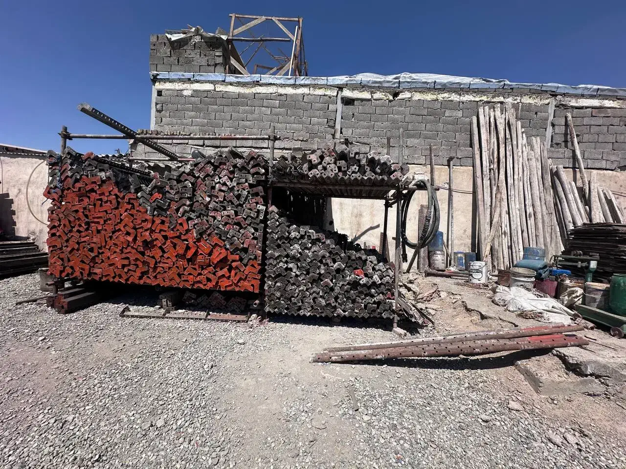 اجاره جک و قالب ارماتور بندی و قالب بندی بتن ریزی|مصالح و تجهیزات ساختمان|محمدشهر, همایون ویلا|دیوار