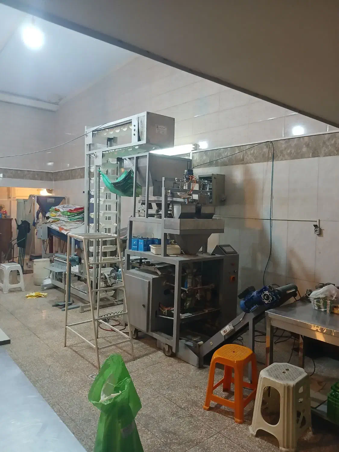 اجاره وشراکت گارگاه بسته بندی حبوبات ادویه|اجارهٔ دفتر صنعتی، کشاورزی، تجاری|فردیس, طالقانی|دیوار